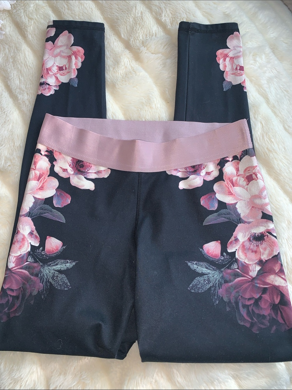 Y2K Black pink roses spandex walking running yoga athletic glam leggings M - Picture 2 of 8